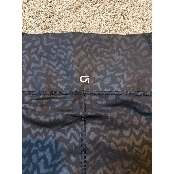 NEW Gap Fit Recycled Power 7/8 High-Rise Black Animal Print Leggings Medium - Picture 9 of 10